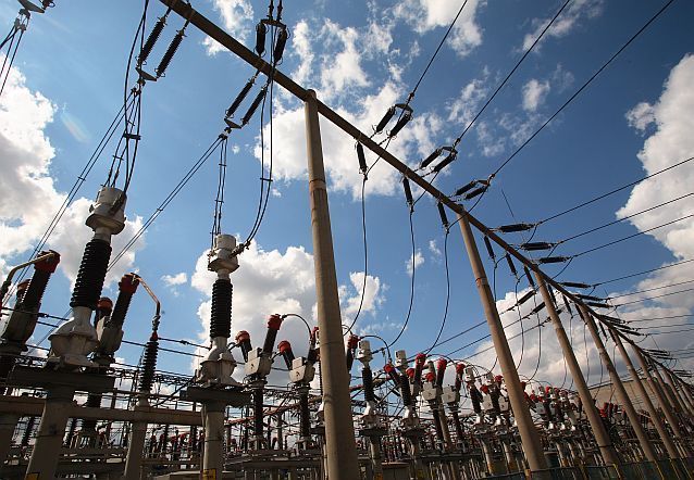 Cum îşi propune Siegfried Mureşan să rezolve problemele din Energie prin programul de guvernare: Mintia şi Iernut finalizate, investiţii în Cernavodă, baterii şi hidrocentrale, eolian offshore în Marea Neagră şi sprijin ţintit direct pe factură