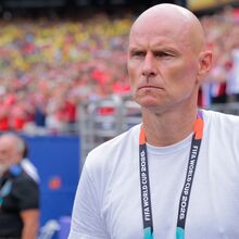 Selecionador da Noruega garante Haaland a titular e revela a melhor posição para Aursnes